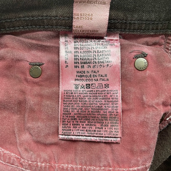 Diesel Men's Deep Red/ Burgundy Slim Jeans - Picture 13 of 14